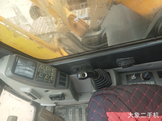 现代 R335LC-7 挖掘机