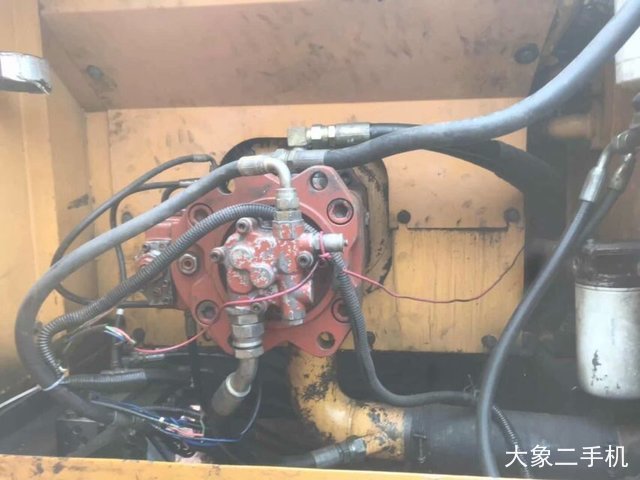 现代 R225LC-7 挖掘机