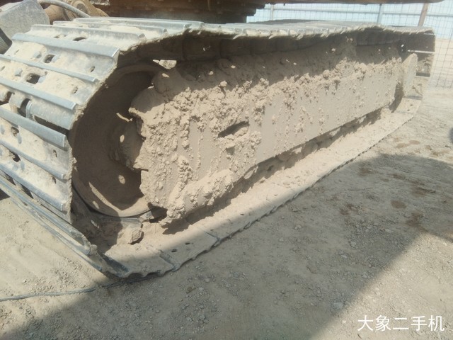 龙工 LG6060 挖掘机