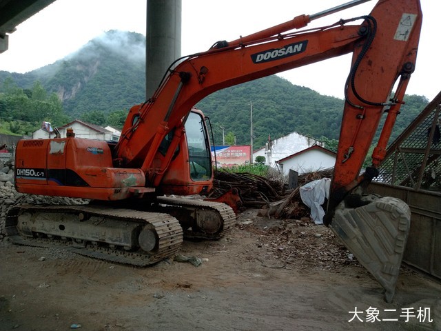 斗山 DH150LC-7 挖掘机