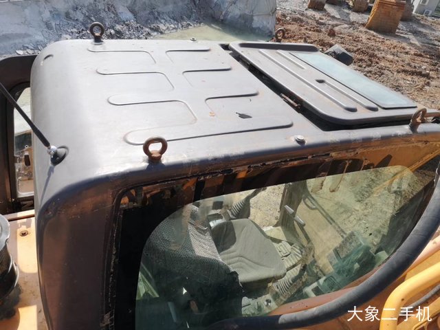 三一重工 SY235C-9 挖掘机