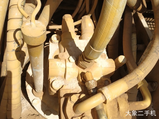 卡特彼勒 320C 挖掘机