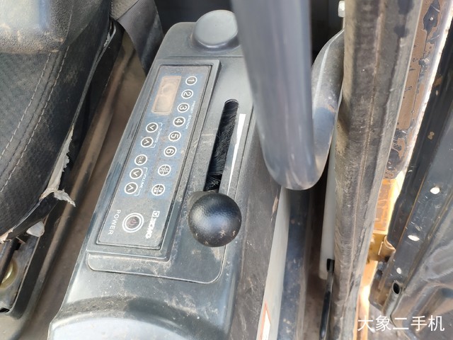 徐工 XE60D 挖掘机