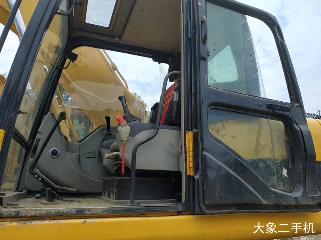 中联重科 ZE260E 挖掘机