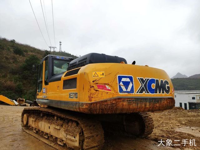 徐工 XE370C 挖掘机
