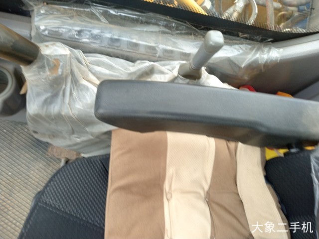 厦工 XG809E 挖掘机