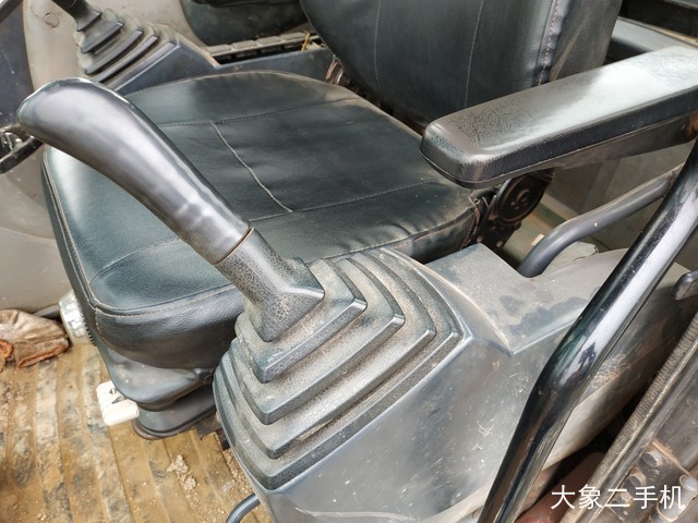 神钢 SK350LC-8 挖掘机