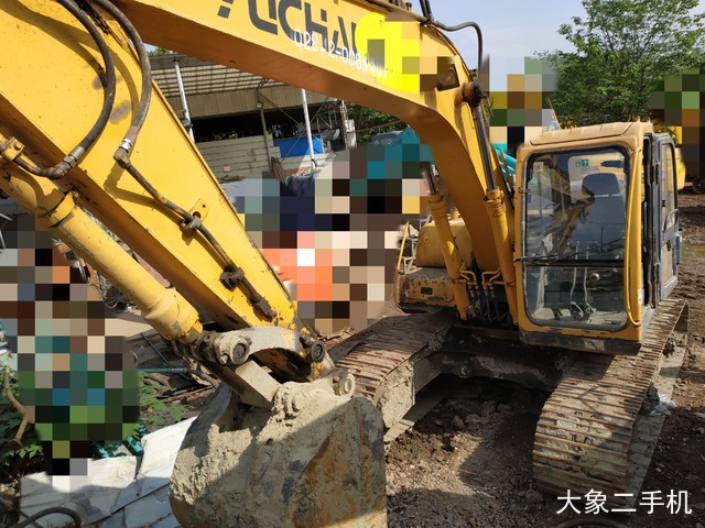 玉柴 YC135-8 挖掘机