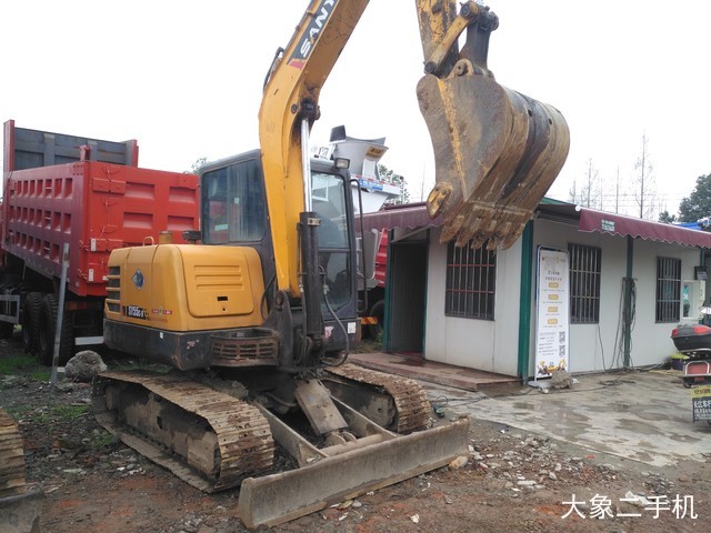 三一重工 SY55C 挖掘机