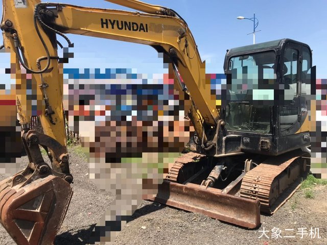 现代 R60-7 挖掘机