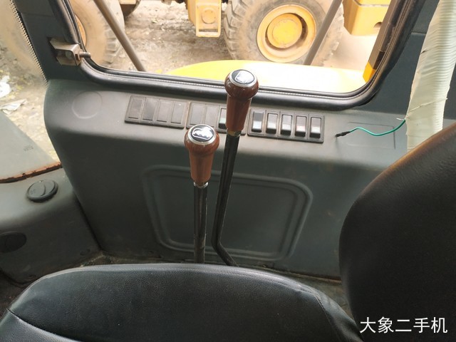 山东临工 LG953 装载机