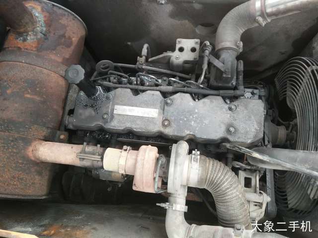 现代 R225LC-9 挖掘机