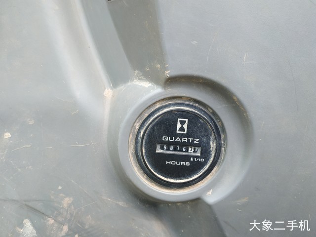 神钢 SK75-8 挖掘机