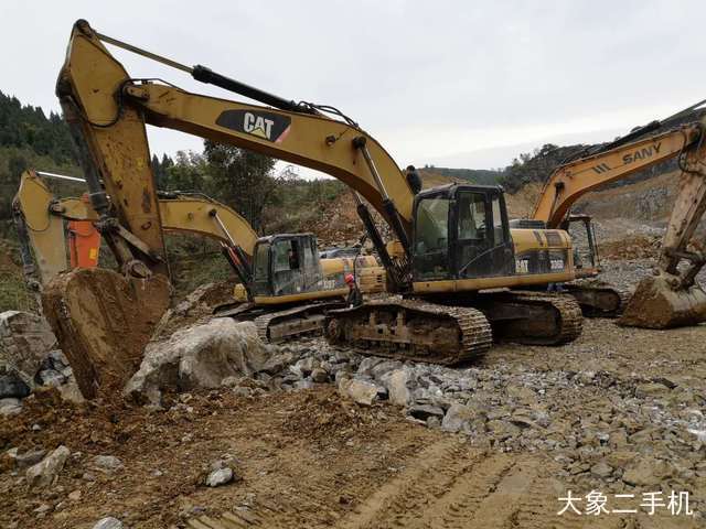 卡特彼勒 329D 挖掘机