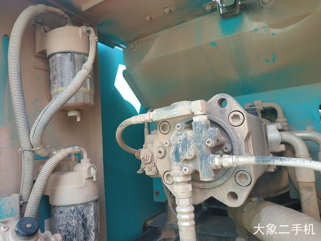 神钢 SK260LC-8 挖掘机