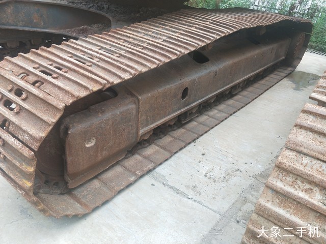 小松 PC240LC-8 挖掘机