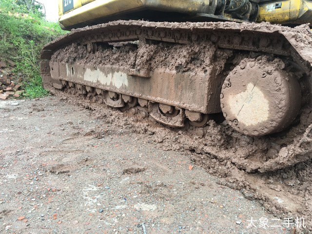 小松 PC240LC-8 挖掘机