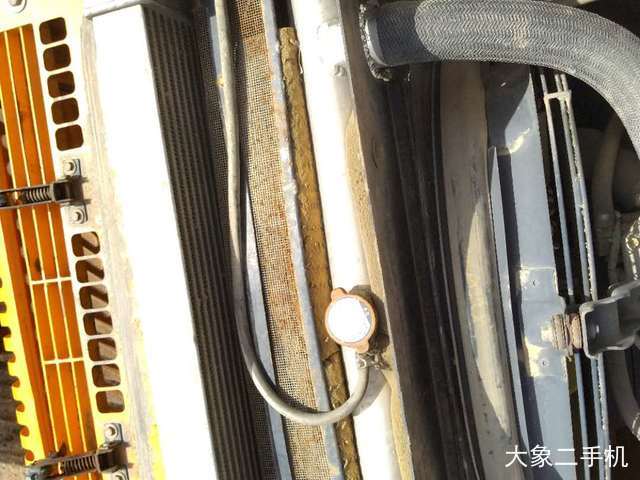 三一重工 SY235C-8 挖掘机