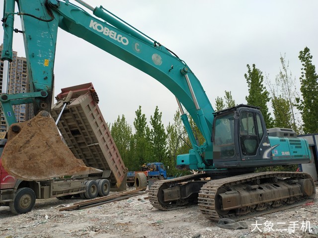 神钢 SK460-8 挖掘机
