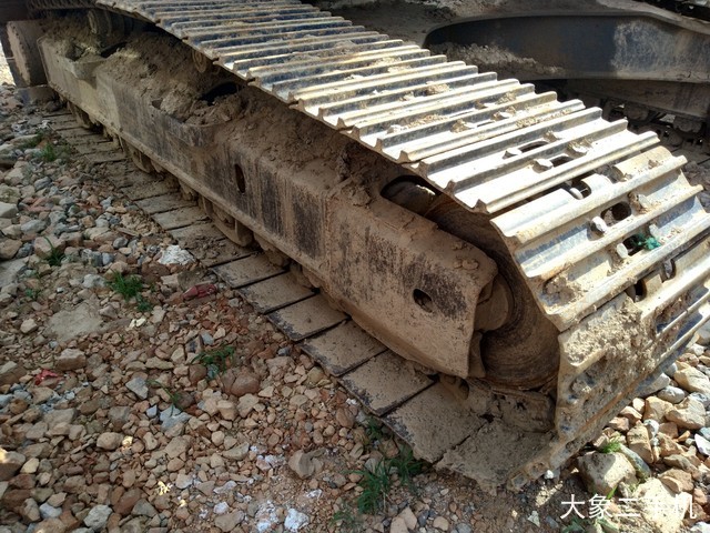 小松 PC240LC-8 挖掘机