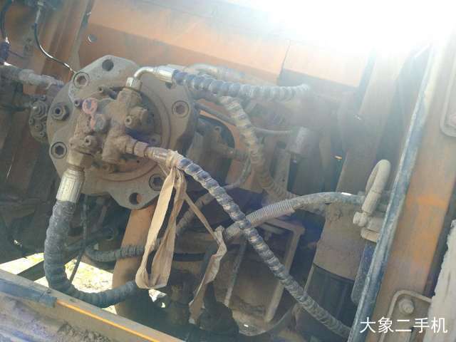 三一重工 SY285C-8 挖掘机