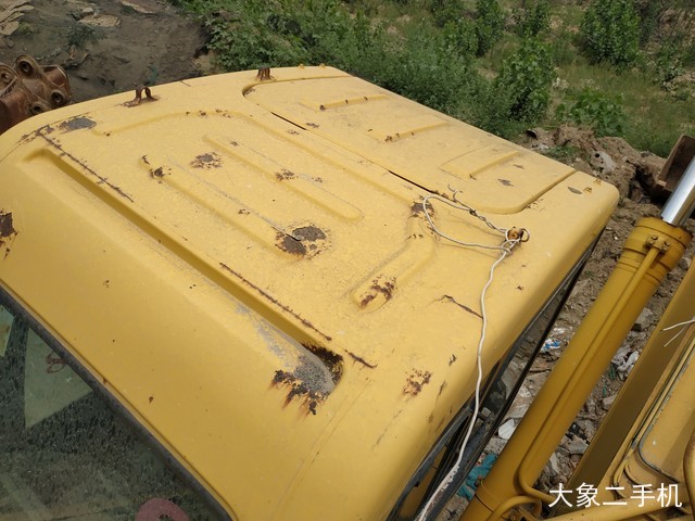 小松 PC220LC-6 挖掘机