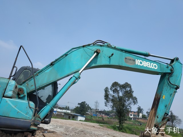 神钢 SK350LC-8 挖掘机