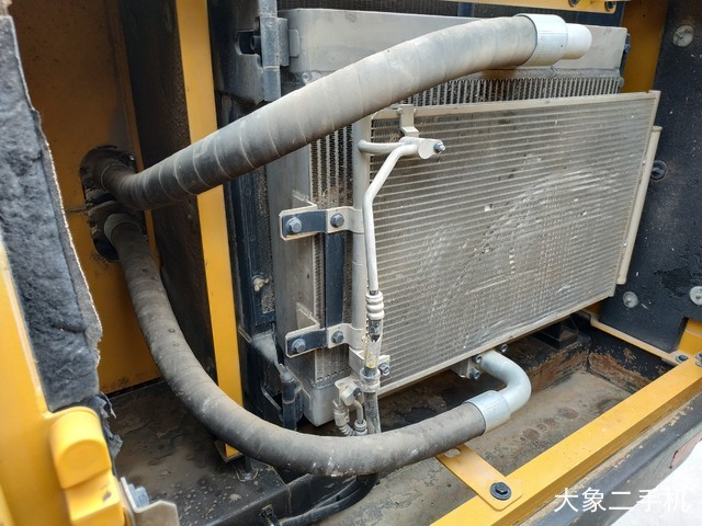 山东临工 LG6250E 挖掘机