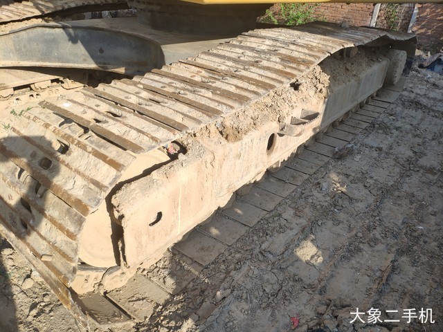 小松 PC200-8 Hybrid(混合动力) 挖掘机