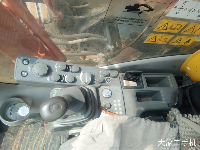 日立 ZX200-5G 挖掘机