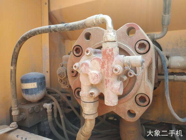 现代 R275LC-9T 挖掘机