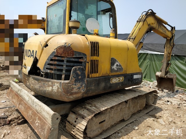 现代 R60-7 挖掘机