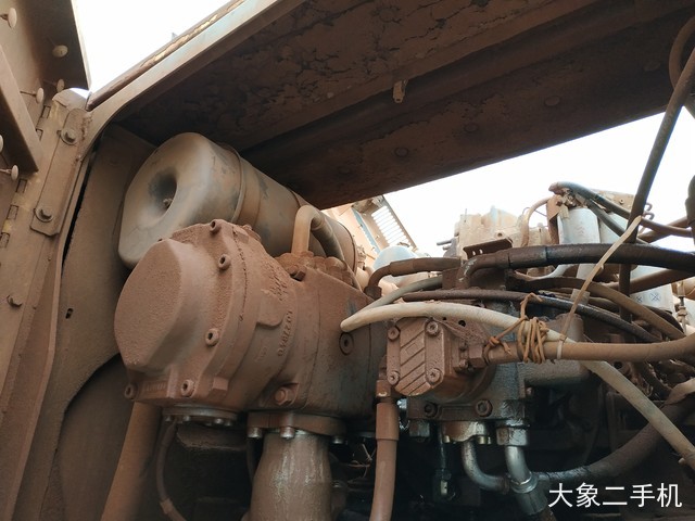 利勃海尔 R944B 挖掘机