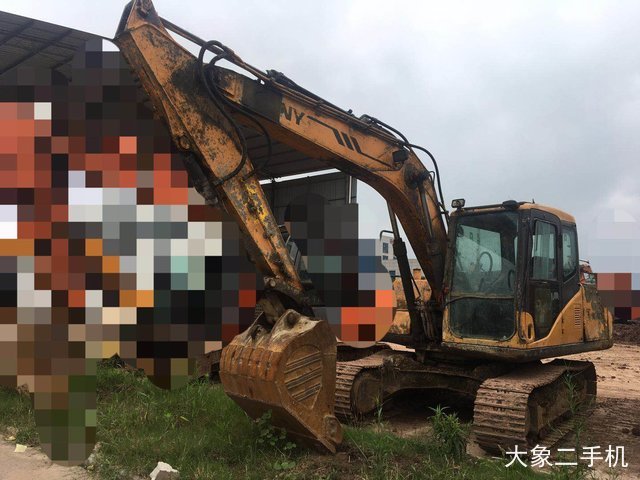 三一重工 SY135C 挖掘机