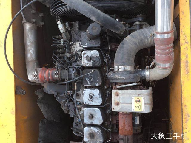 现代 R225LC-7 挖掘机