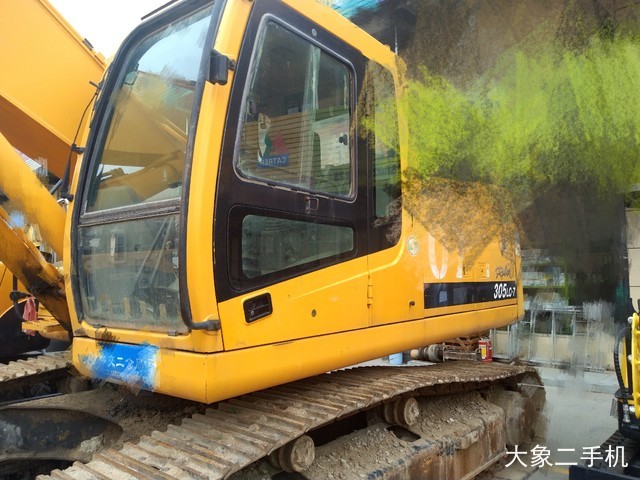 现代 R305LC-7 挖掘机