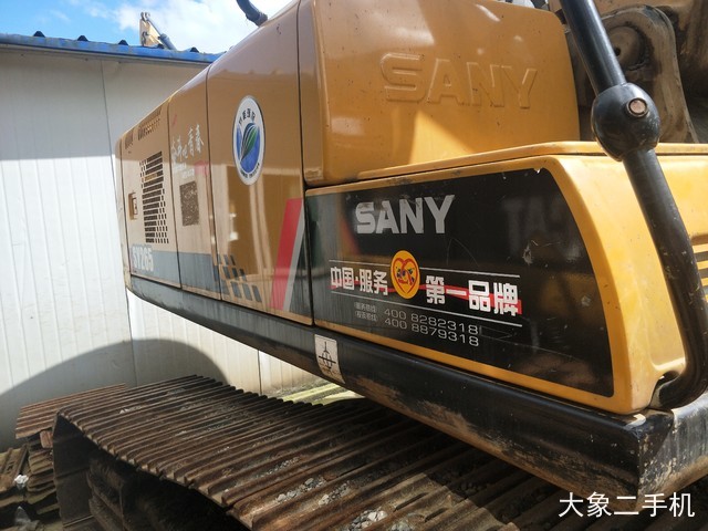 三一重工 SY215C-9 挖掘机