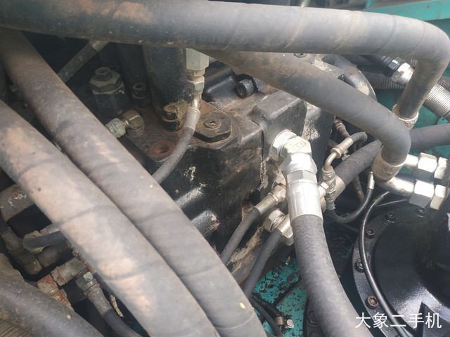 神钢 SK480LC-8 挖掘机