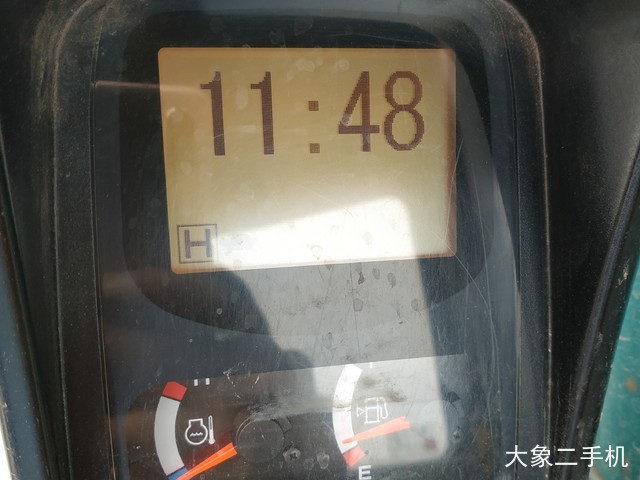 神钢 SK130-8 挖掘机