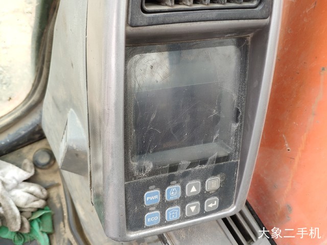 斗山 DX260LC 挖掘机