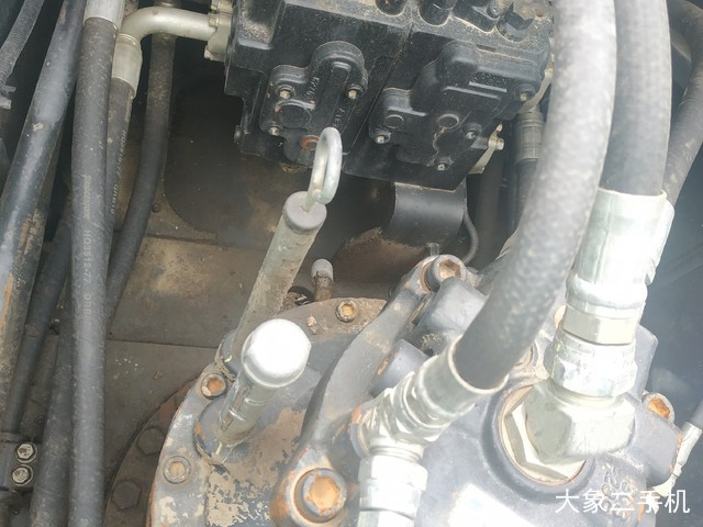 神钢 SK260LC-8 挖掘机