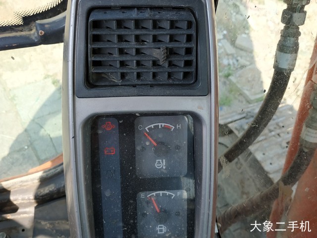 斗山 DX80 挖掘机