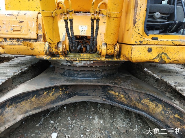 现代 R265LC-7 挖掘机