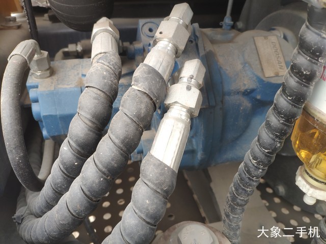 恒岳重工 HY65-9 挖掘机