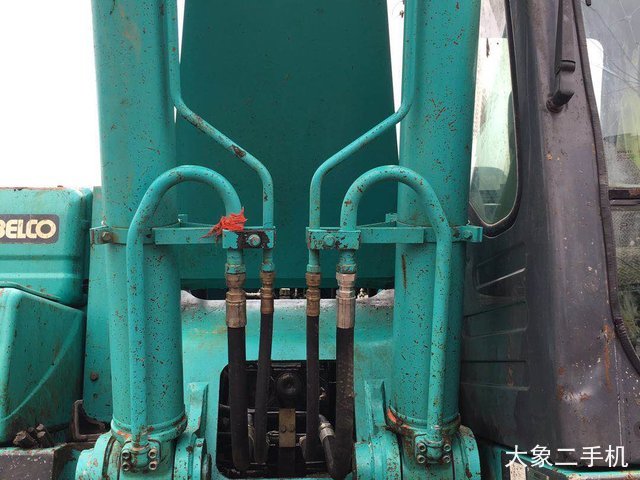 神钢 SK260LC-8 挖掘机