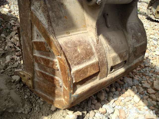 三一重工 SY215C-8 挖掘机