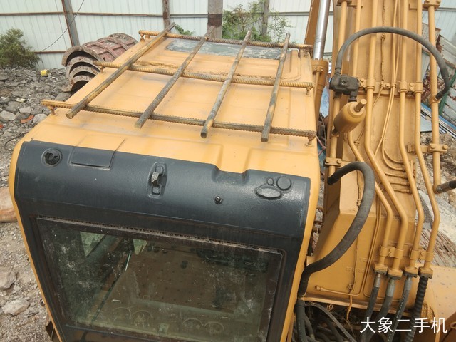 小松 PC210-8 挖掘机