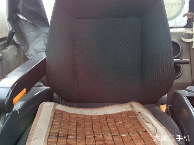 江麓机电 CN70-6 挖掘机