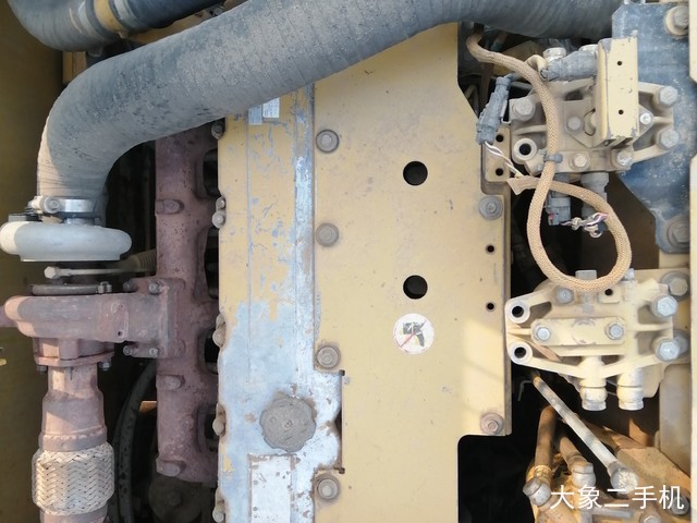 卡特彼勒 323DL 挖掘机