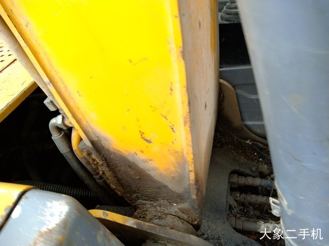 徐工 XE150D 挖掘机